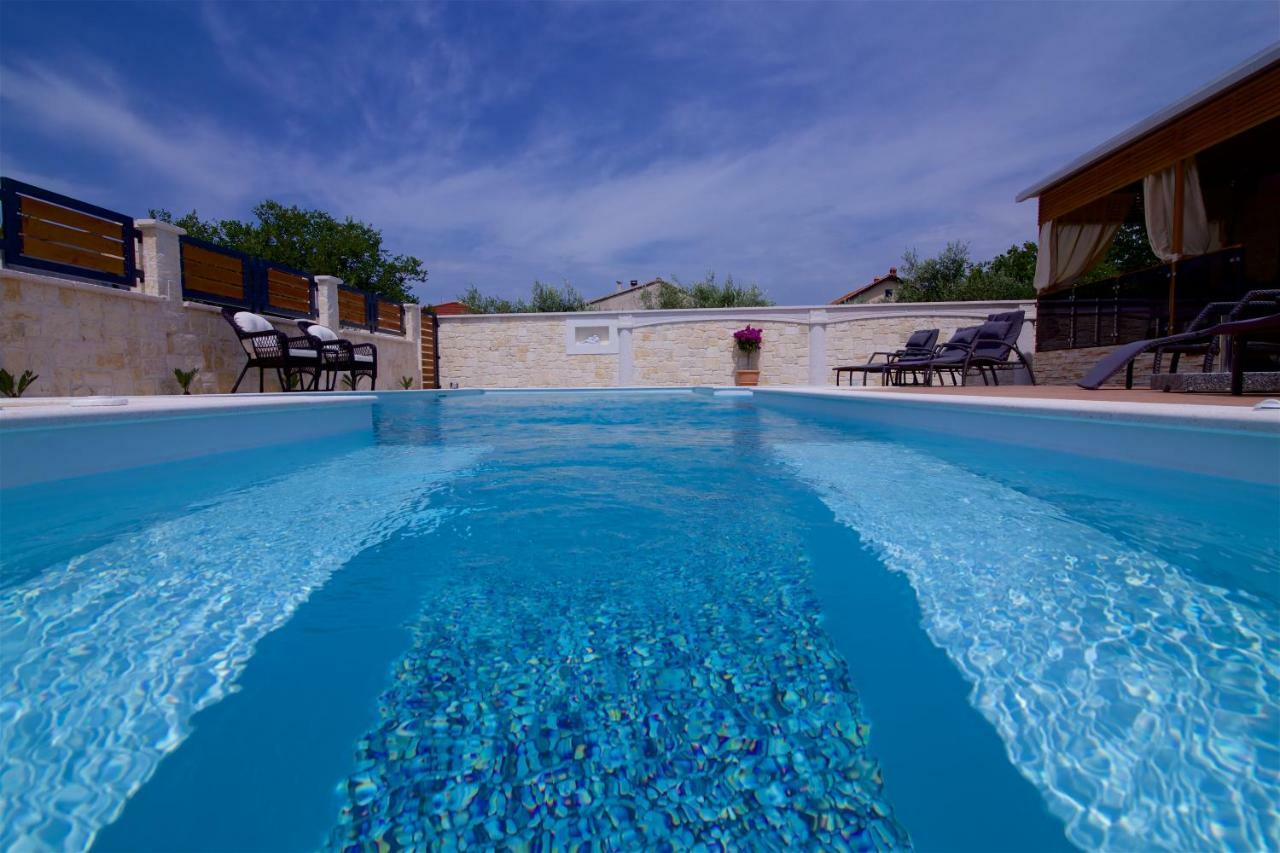 Tomica Apartments With Pool Biograd Na Moru Exterior photo